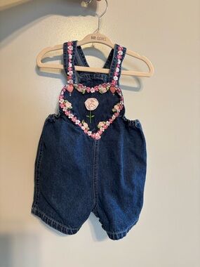 Y2K Denim Shortalls Girls 12M Heart Bib Floral Embroidered Cottagecore Coquette